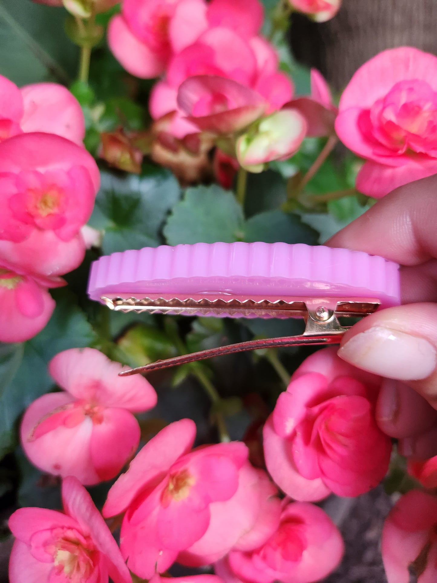 sakura shaker hair clip
