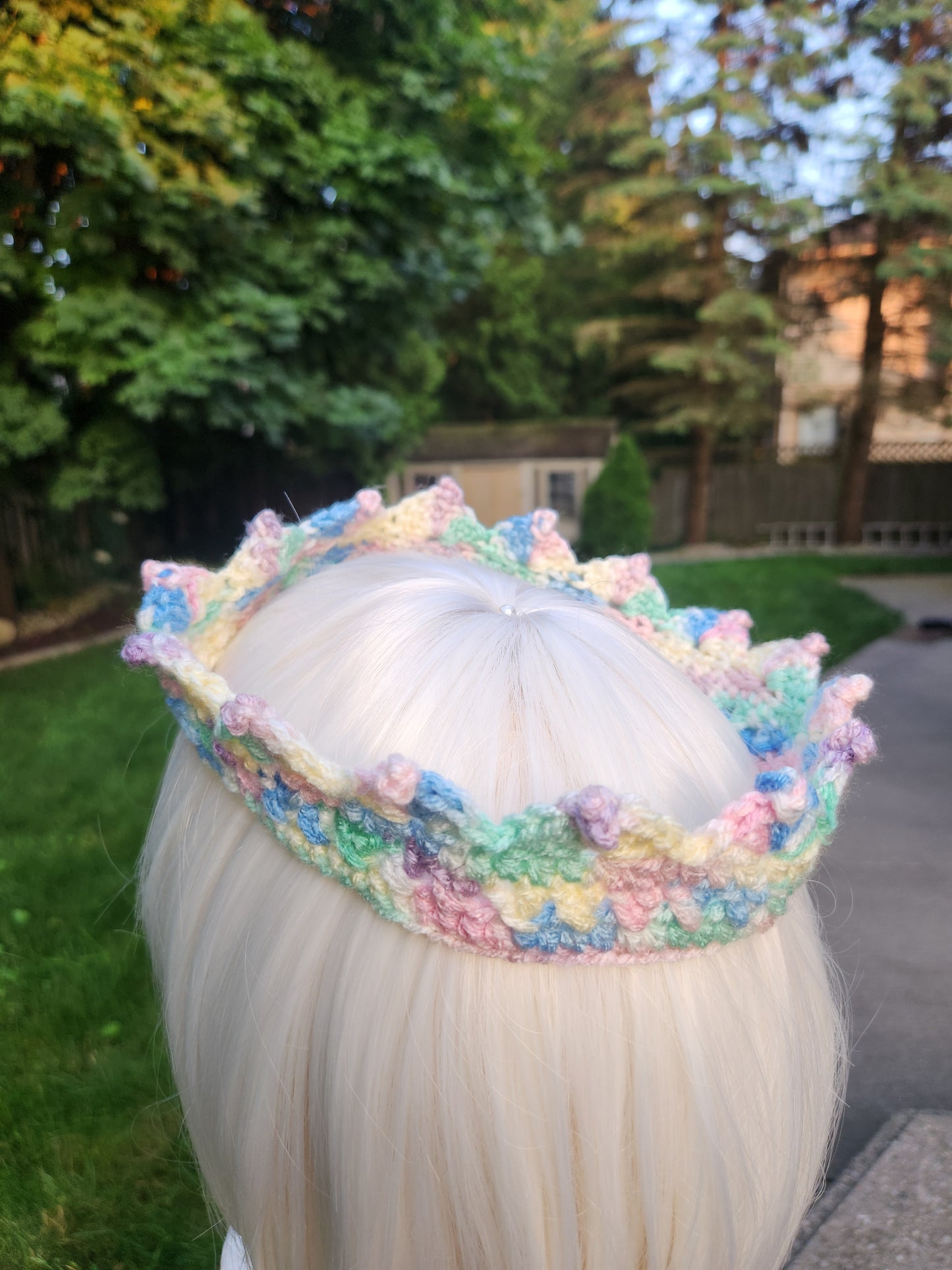 crochet crown ~ vintage multicoloured, size medium