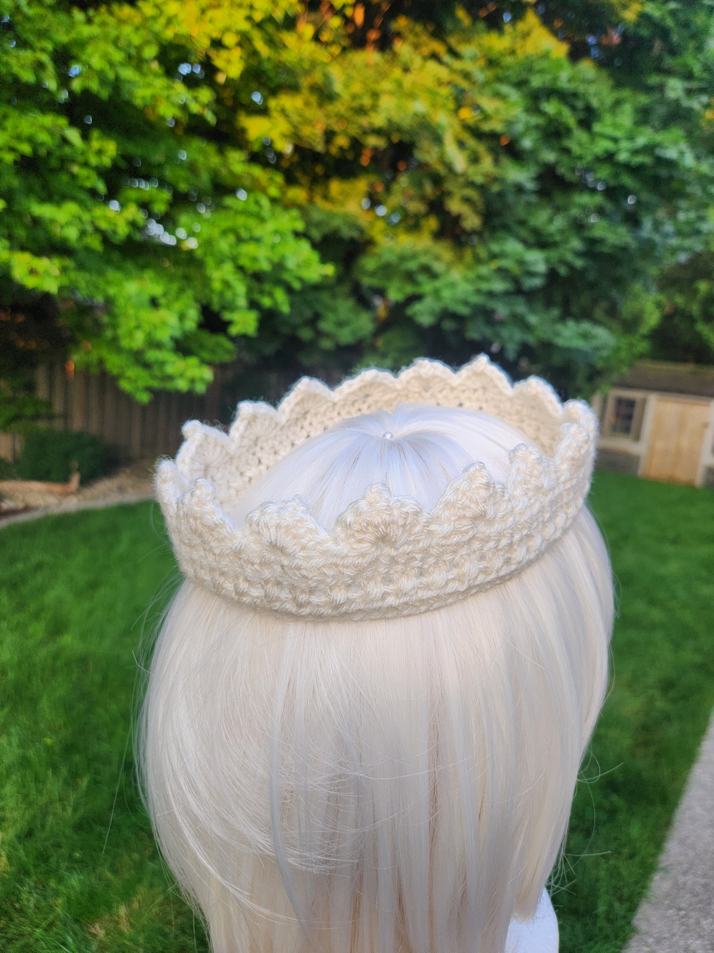 crochet crown ~ cream, size medium
