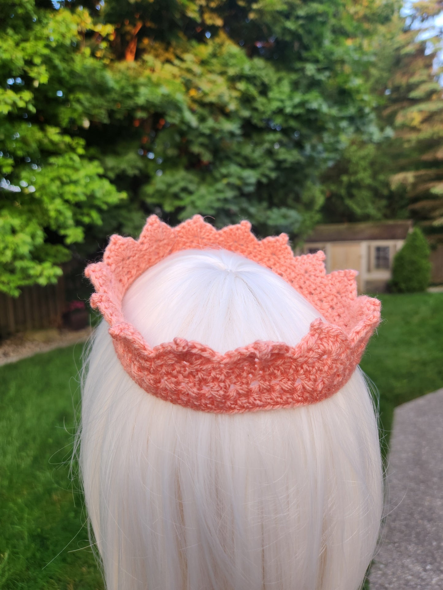 crochet crown ~ coral, size medium