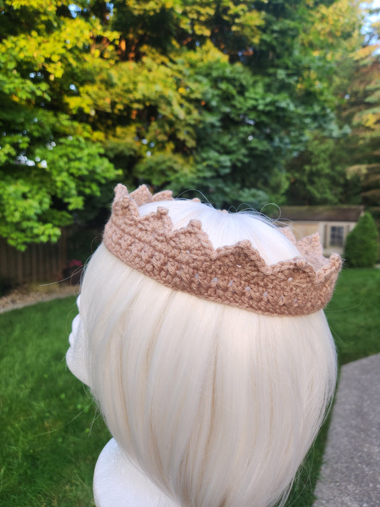 crochet crown ~ brown, size medium