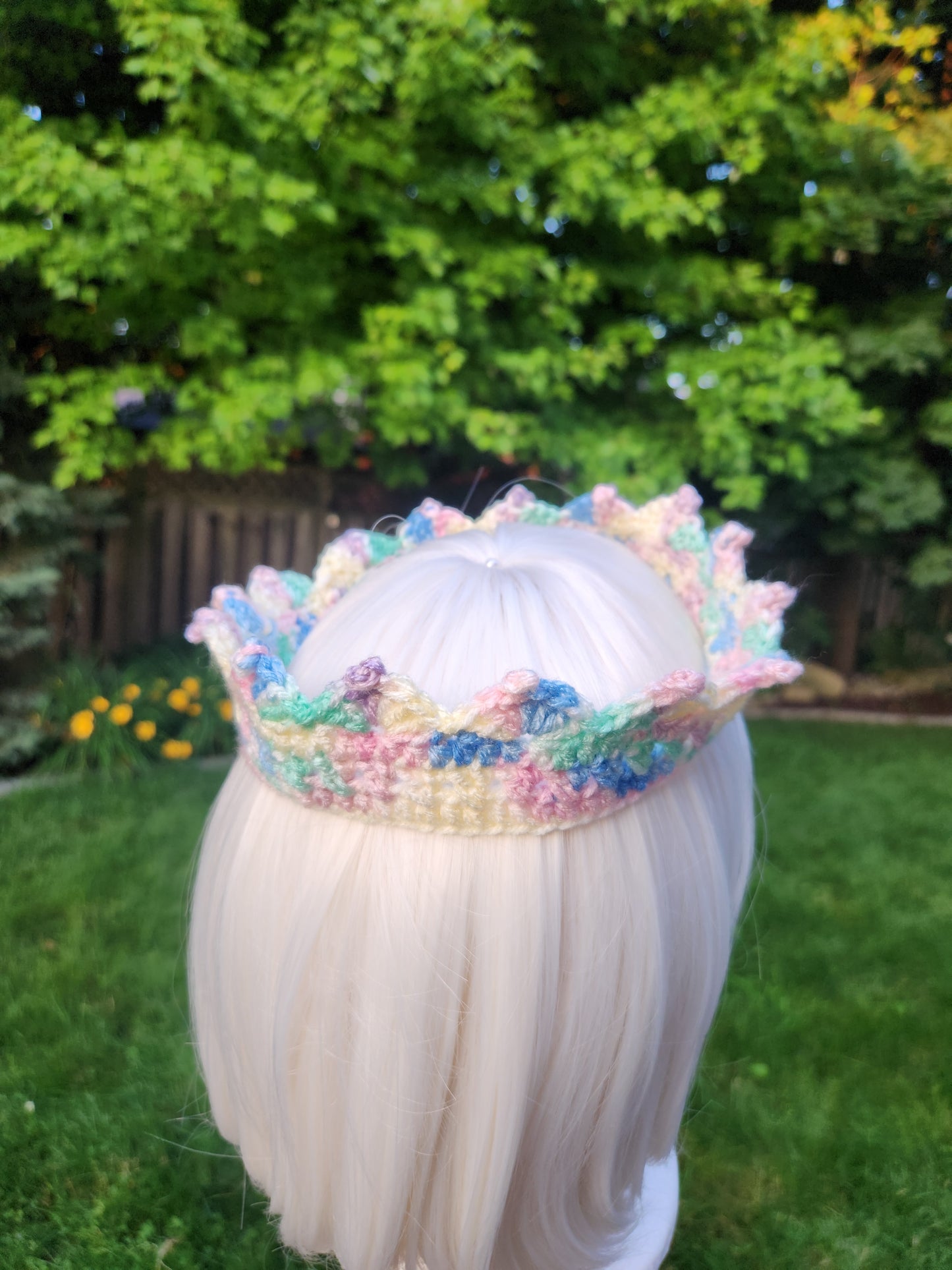 crochet crown ~ vintage multicoloured, size medium